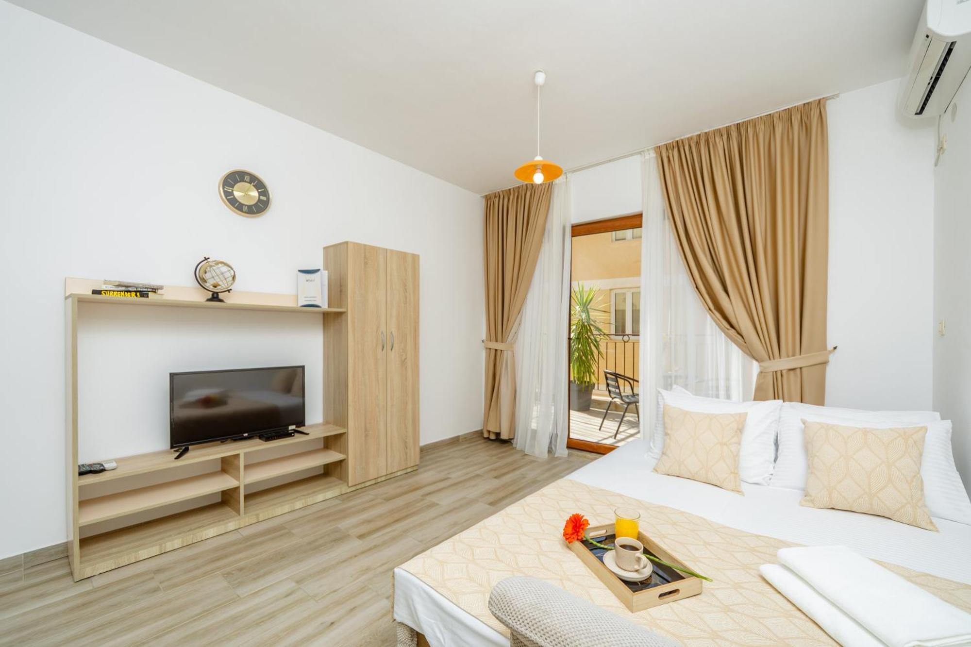 Arvala Apartments Budva Luaran gambar