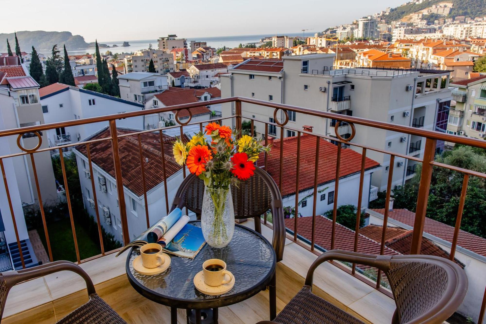 Arvala Apartments Budva Bilik gambar