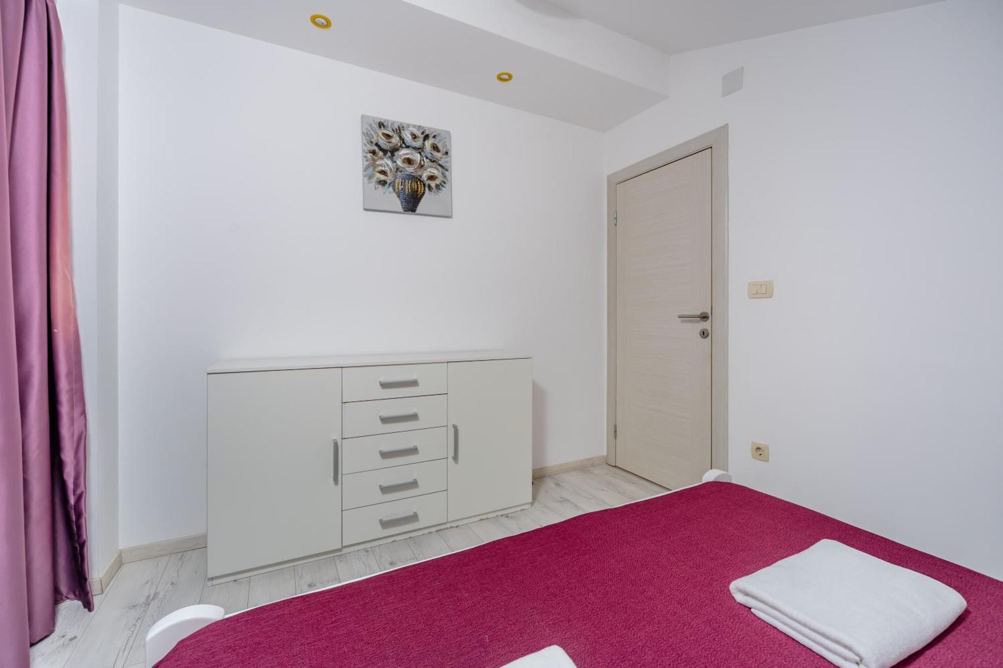 Arvala Apartments Budva Bilik gambar